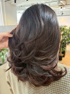 メリー オオサカ(Merly Osaka) 大人おしゃれバタフライレイヤーカット