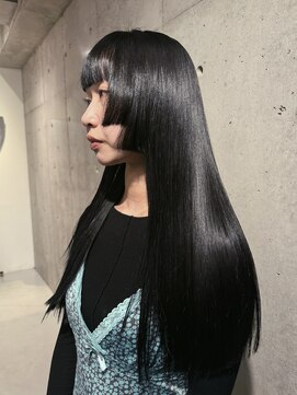 アーレント(AREND) 黒髪ステップカット