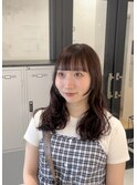 フェイスレイヤー×ゆるめパーマ×暖色系カラー
