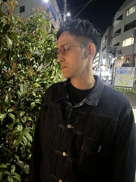 ラグシス ザ バックルーム(LUXIS THE BACK ROOM) フェードカット【立川/メンズ】