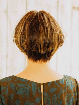 ヘアアンドリラクゼーション シャッセ(Hair&Relaxation SASE) クラシカルショートボブ