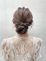 トルネード(TORNADO)&nbsp;パーティーヘアアレンジ可愛い結婚式二次会参列アップヘア12-26