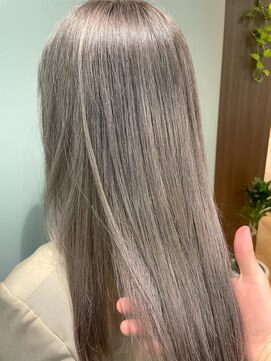 スイート(Suite) スモーキーシルバー