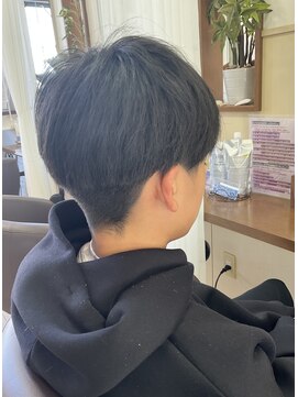 コアフィールフィス(COIFFURE fils) 【見附 今町】メンズ マッシュ刈り上げ 学生カット