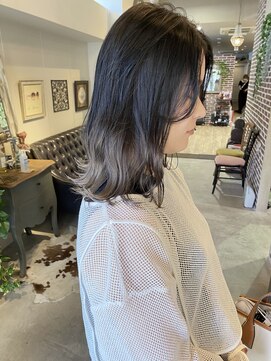 ヘアーデザイン シュシュ(hair design Chou Chou by Yone) シルバーベージュグラデーションカラー♪