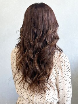 ミュラ(mulah) ブリーチなしピンクベージュ艶カラー*コテ巻きウェーブ