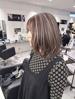 キング 枚方店(K!ng)&nbsp;【枚方、高槻、梅田】ホワイトハイライト