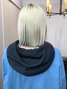 リアン(Lien) ホワイトカラー