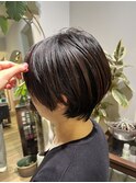 大人くびれショートヘア