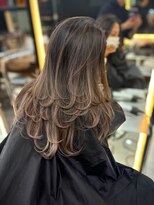 ラピス 渋谷本店(Lapis) 海外スタイル～バレイヤージュバタフライカット