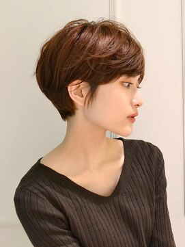 アイスバーグ(eyesburg) ハンサムショート/クールショート/くすみベージュ/ひし形