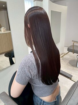 穀雨(Kokuu) グレージュ切りっぱなしボブ前髪ありミニボブミルクティベージュ