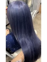 ルル(Lulu) アイスブルーカラーレイヤースタイル