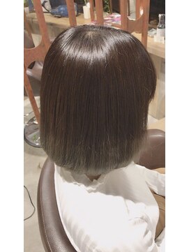 ロウアンドベーロ ヘアサロン(Raw&Bello hair salon) グラデーションボブ