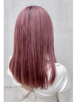 ルララドゥ 透け感　/ペールピンクカラー　/ツヤ髪　ストレートミディ