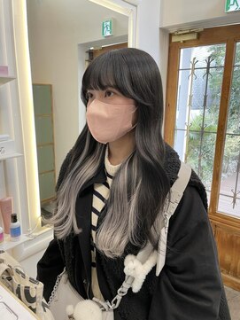 ログ オモテサンドウ(L.O.G OMOTESANDO) 『インナーカラーエクステ』自然な仕上がり 10代20代 表参道