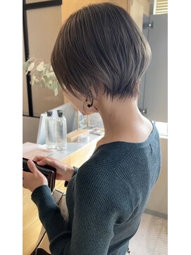 ヤエカ(yaeca) 透明感ショート