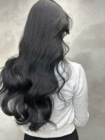 アルマバイロサ(ALMA by ROSA) 透明感のある黒髪ロングヘア/担当rui