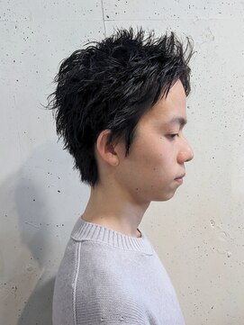ゴーズゴー 吉祥寺(e)店(go s go) メンズショート/ブルーブラック/アップバング/ピンパーマ