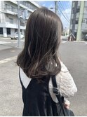 透け感グレージュ