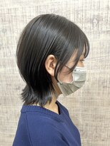 ララ(LALA)&nbsp;ショートウルフ、ショートレイヤー、肩くらい、結べる長さ