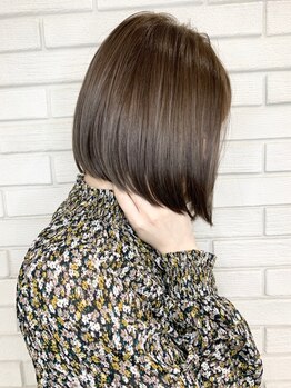 ネイミーズ 横浜関内(nameiz.)の写真/【独自理論のカット手法でリピーター続出!!】土台をしっかり作り.ダメージレスなカット手法が強み◎