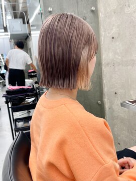 ノエ(noe) ミニボブインナーカラー(20代/30代/ベージュ/グレージュ)R79