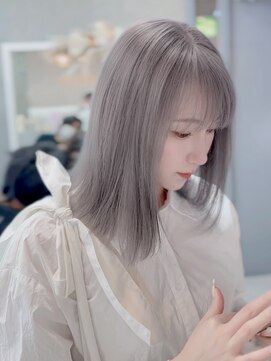 ジィルム(XELM) ハイライトカラーミルクティーベージュレイヤーカット