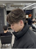 フェザーパーマニュアンスセンターパート毛流れリバースパーマ