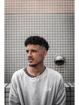 プロショップウェーブ(PRO SHOP WAVE) アッシュブラック/カルマパーマ/ベリーショート/原宿