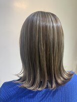 アズールサン 草加西口店(azule-sun)&nbsp;ハイライトカラー,グレージュ,シルバー,艶カラー