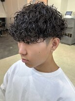 ウェイビーエフティフィフス 横浜西口(WAVEY ft.fifth) 横浜スペインカールラルフカールーズパーマスキンフェード30代◆