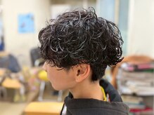 王道トレンド！ツイストスパイラルで魅せる立体感♪[あびこ/ショート/白髪染め/眉毛/フェザーパーマ/ボブ]