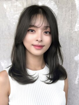 ロビー 表参道(ROBBY) ミディアムレイヤーカット/20代30代40代/顔周りカットワンカール