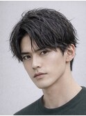 Hale刈り上げセンターパートフェザーパーマニュアンスパーマ原宿