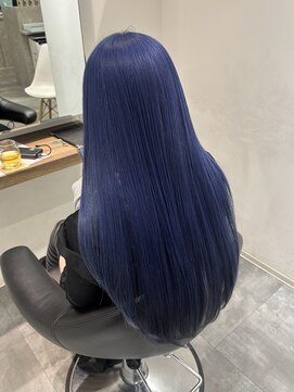 キャパ セントラル 天神 大名店(CAPA central) ネイビーブルー ハイトーン 髪質改善トリートメント 10代