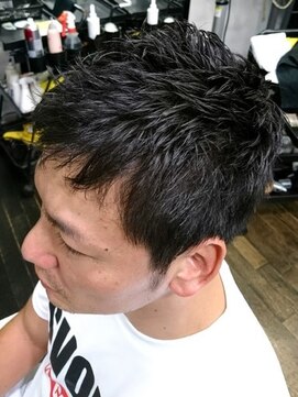 ヘッズ(HEADS) 清潔感漂う男前ヘア