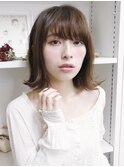 外ハネ切りっぱなしボブ