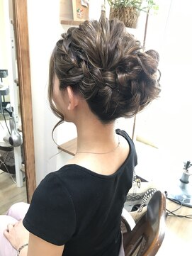 ロカット サロン(Roquat Salon) 編み込みアップアレンジ【ヘアアレンジ 立川/国分寺/立川南】