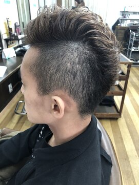 アーク(ARK from INFINI) アシメ刈り上げ