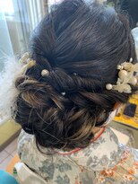 美容室 ダルテ(d'Arte) 和洋どちらでも可愛いシニヨンアレンジ