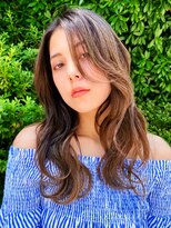 シウン(SIUN.)&nbsp;外国人風グレージュ