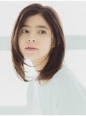 上品小顔ミディアムボブ