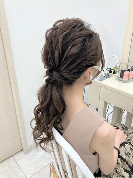 リサ 恵比寿(risa.) ウェーブのローポニー