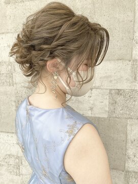 アムールマヤ ボブでも大人可愛いヘアアレンジ