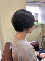 ハピネス クローバー 学園前店(Happiness CLOVER)&nbsp;丸みショート/前髪/顔周りカット/濱崎優/白髪ぼかし