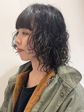 ウクラ バイ レシッド 池袋(uchla by rcid) 顔周りレイヤーボブウェーブスパイラルパーマウェーブパーマ前髪