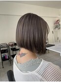 ハイライトカラーマチルダボブインナーグレージュ前髪
