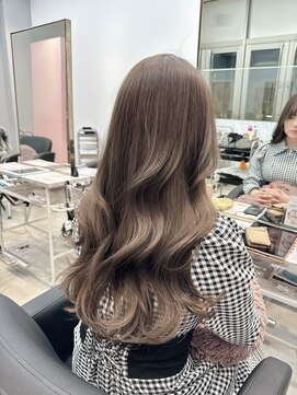 クム(kumu) 【kumu】ロングレイヤー/グレージュ/栄/名古屋