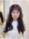 動きのあるミニバング◎ほんのりピンクのこっくりブラウンカラー